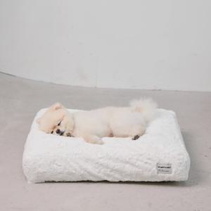 스노우쿠션 강아지 고양이 겨울방석 털빠짐없는 보온 퍼침대 펫테리어