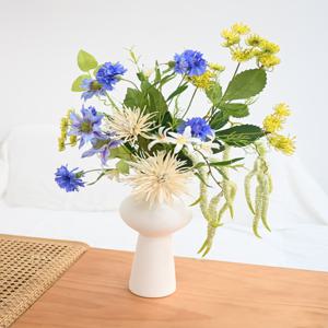 맨드라미 수레국화 블루 조화 꽃다발 프리미엄 실크플라워 조화꽃다발