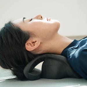 쿨핀 리넥 자세교정기 거북목 일자목 경추 골반 스트레칭기 (높이조절형밴드포함)