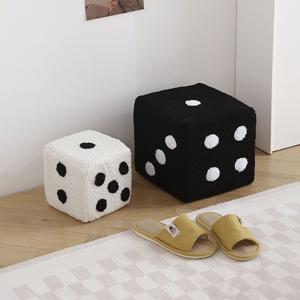 주사위 화장대 사각 스툴 미니 의자 보조 등받이없는 식탁 거실 패브릭 부클레 stool