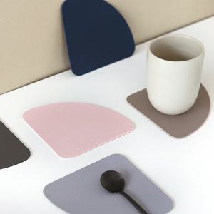 델피노 인조가죽 컵받침 코스터 2개세트 (7colors)