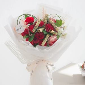 카네이션 조화 꽃다발 하트 45cm 2컬러 어버이날 스승의날 감사 선물