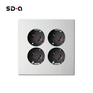 신동아ES 네오티마(플래티마) 콘센트 4구(30도 안전형)(실버)