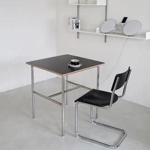 플레인 테이블 카페 인테리어 식탁 책상