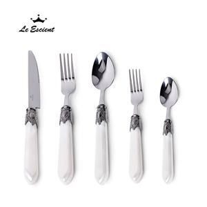 루미에르 커트러리 선물세트 4P_( 화이트 & 블랙 )