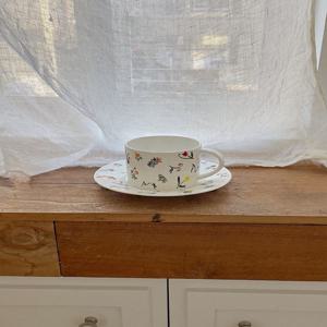 Lyrical-트위그뉴욕 플라워 Cup & Saucer (1set)