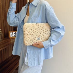 베리트 플라워 패턴 테블릿 아이패드 파우치 11인치