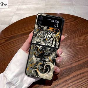 TEMU 삼성 Z Flip3, Z Flip4, W23 Flip, Z Flip5, W24 Flip, Z Flip6, Z Fold2, W21, Z Fold3, W22, Z Fold4, W23, Z Fold5, W24, Z Fold6 특정 삼성 휴대폰 케이스에 적합한 로어 티거 아트 패턴이 포함된 디자인. OPPO , 얼룩 방지, 세련된, 트렌디한 합성 가죽.