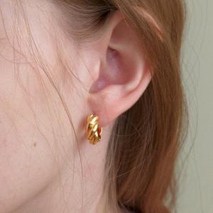 [프리모떼]PRE387 bold twist earring