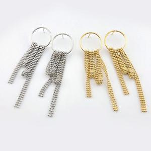 비즈톡 [EP-002-09]귀걸이 체인리본롱포스트 3단군번 23x85mm 무니켈침 고무클러치 ,1쌍(2개)