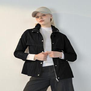 닥스 골프 여성 24FW [PREMIUM] 블랙 시그니처 체크 자카드 사파리 점퍼 DNJU4C651BK