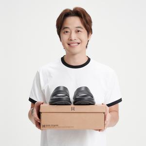 엑스솔 X-33 리커버리 기능성 슬리퍼 실내 사무실 병원  의사 간호화 족저근막염 슬리퍼 모던블랙