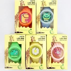 어린이날 키즈 학생 모기팔찌 여름 단체 선물 생일 유치원 학교 밴드 LED 색상랜덤