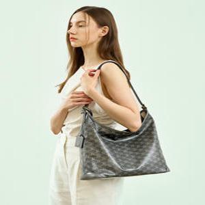 헤지스 액세서리 24FW [헤리아토] 그레이 모노그램 호보숄더 L HIBA4F736G2