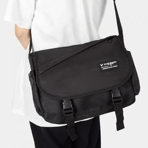 크로스백 남녀공용 슬링백 메신저백 중학생