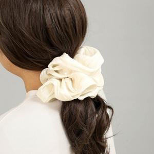 샤이닝 셔링 곱창밴드(아이보리) 오간자 스크런치 끈쉬폰끈셔링끈 런치 끈쉬폰스크 실크 머리