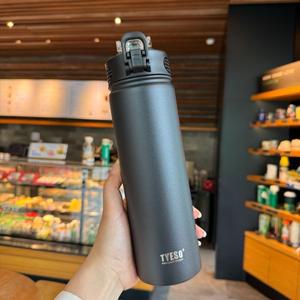 빨대 Tyeso 진공 절연 플라스크 물병 열 컵 텀블러 304 스테인리스 스틸 커피 550 ml