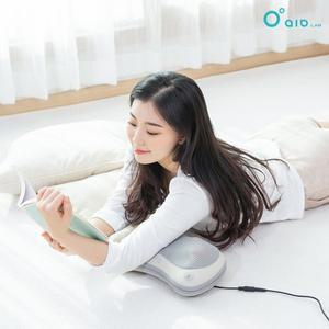 [아이오랩] 아이쿠션 온열 목 어깨 마사지기 승모근 허리 안마기