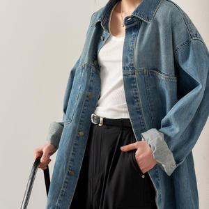 UNISEX 루즈핏 데님 셔츠 자켓 [2COL] / SBE1U07004-WOMAN