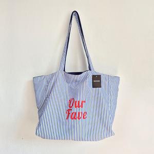 리햅 모니 투웨이 스트라이프백 - 양면 레터링 숄더 보부상 에코백