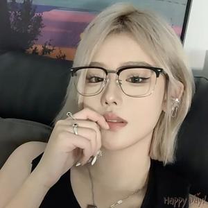 반무테 반뿔테 차단 하금테 반테 안경 남자 블루라이트 뿔테 도수없는 얼굴형에맞는안경