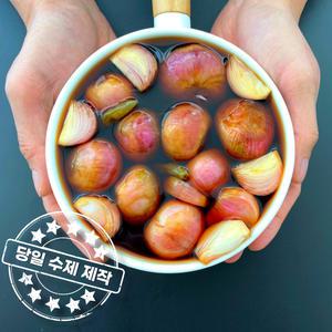 저염 간장으로 맛을 낸 샬롯 미니양파 장아찌 1KG (500g x 2통)