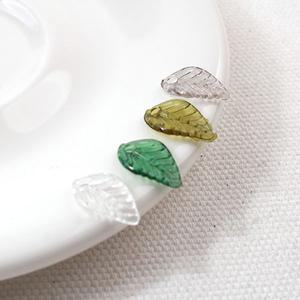 비즈아이 [6552-03]아크릴펜던트 나뭇잎 유광 소9x13mm ,1개