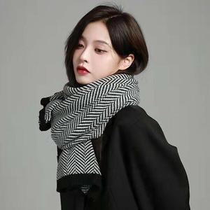 [하프클럽/옷자락]여자 머플러 모던 패턴 가을 겨울 베이직 목도리