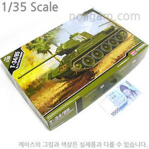 1/35 T-34/85 제112공장 6.25 참전 탱크 13290/ T34