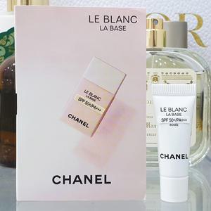 샤넬 르 블랑 라 바즈 브라이트닝 메이크업 베이스(복숭아메베) 2.5ml(ROSE)