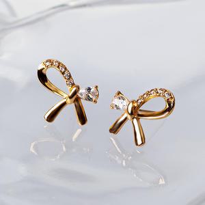 [니지쥬얼리] 14K GOLD 하트셔링 리본 이어링