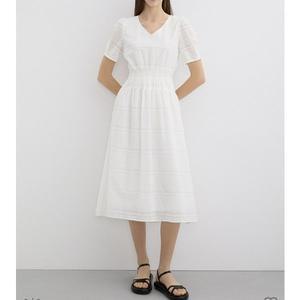 [리스트](신세계 사우스시티) 스모킹 브이넥 플레어  원피스
