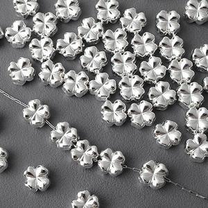 비즈아이 [6650-07]아크릴통과형 실버네잎클로버 8mm 메탈도금 ,10g(약50개)