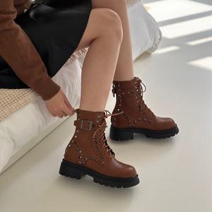 스터드 포인트 워커 2컬러 (5cm)