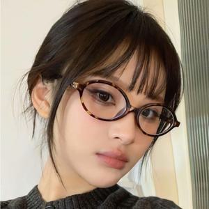 블루라이트차단 긱시크 y2k 오벌형 타원형오버핏 동글이 뿔테