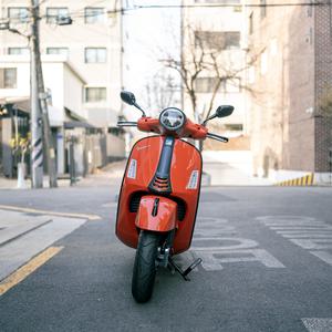 베스파 GTS 300