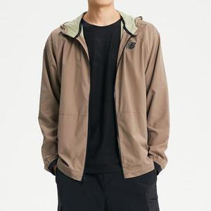 [뉴발란스][뉴발란스 바람막이] 남성 경량 러닝 우븐자켓 브라운 AMJ31044 NBNAD4S071-85