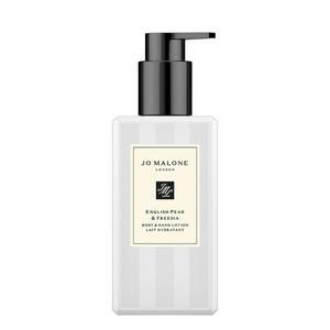 갤러리아 잉글리쉬 페어 앤 프리지아 바디 앤 핸드 로션 250ml