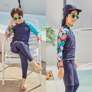 아이스샌드 주니어 남아동 래쉬가드+플랩캡 이중반바지 초등학생 수영복 세트 UNU33107