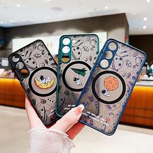 [기타]갤럭시 s24 s23 s22 s21 울트라 플러스 맥세이프 우주비행사 캐릭터 카메라보호 투명 하드 케이