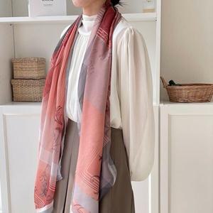[하프클럽/다잇템]여자 FW 격자 미색 골져스 큰사이즈 스카프