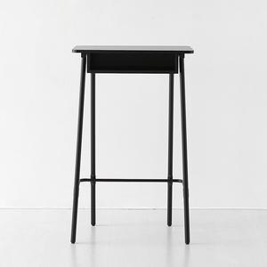 마켓비 SAUT 스탠딩책상 KS1062TB 블랙 2360.7683 야외용테이블