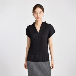 V넥 피아노 플리츠 티셔츠_EPTSM324010