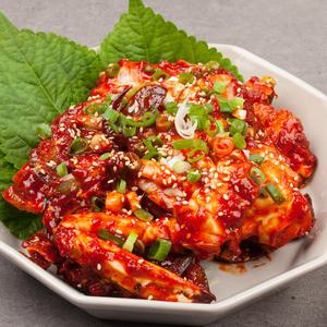 매콤달콤한 양념이 맛있는 대용량 20쪽 내외 양념게장 1kg + 1kg 2통