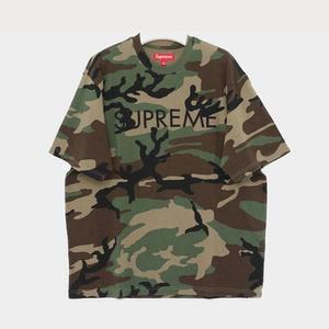 슈프림 25SS 자수로고 캐피탈 숏슬리브 반팔 남성 티셔츠 SS25KN90 WDLNDCAMO