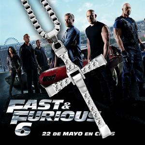 스포츠목걸이 Dominic Toretto 크리스탈 예수 남성용 십자가 펜던트 목걸이 속도와 격렬한 인 빈 디젤 아이