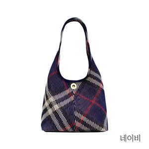 버버리 니트 체크 호보백