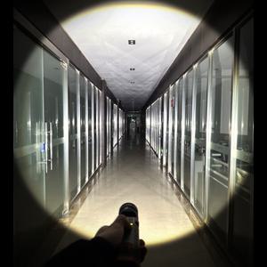 캠프365 파워플렉스 줌랜턴 3단계손전등 해루질작업등 SOS사이렌 자석탈부착 180도회전
