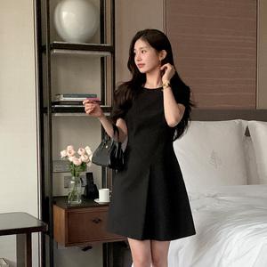(브랜드퀄리티/하객룩/격식룩) 블리엔 라운드 핀턱 A라인 미디 원피스 op16036