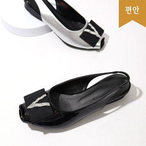 [호박슈즈]2cm 국내생산 에나멜 브이 큐빅 럭셔리 리본 슬링백 샌들  112515